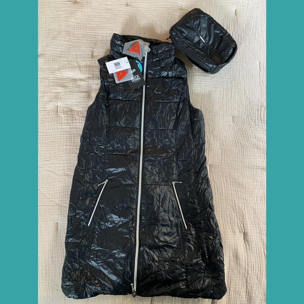 Anorak Long Nylon Down Vest in black, size small